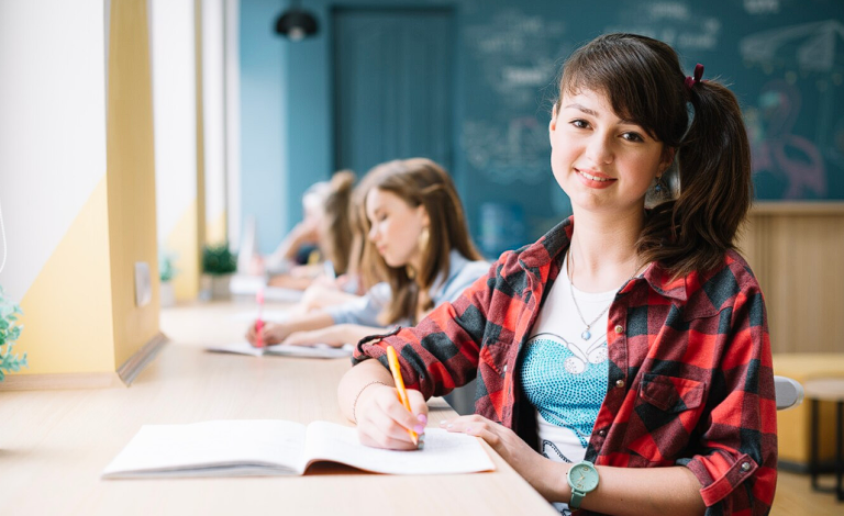 Strategi Disdik Indonesia Menghadapi Tantangan Pendidikan Strategi Disdik Indonesia Menghadapi Tantangan Pendidikan